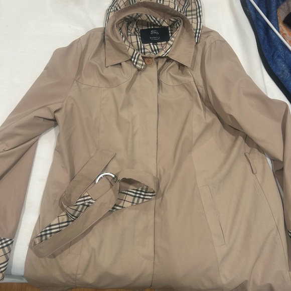 Burberry Jackets & Blazers - Burberry Tan Trench Coat with Check Lining